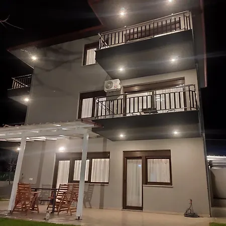 Kashmir Luxury Hotel apartamentowy Neos Marmaras