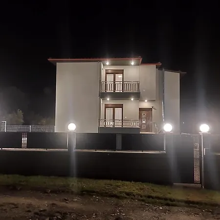 Hotel apartamentowy Kashmir Luxury Neos Marmaras