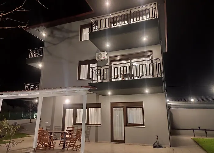 Kashmir Luxury