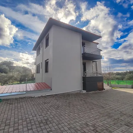 Appart hôtel Kashmir Luxury Neos Marmaras