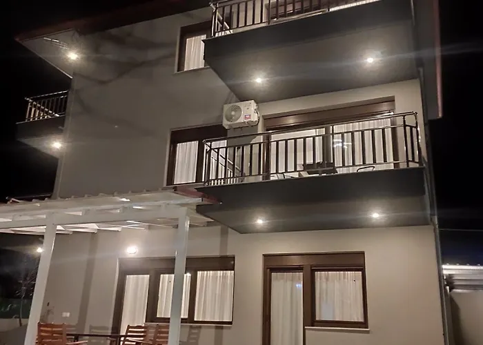Kashmir Luxury Apart-hotel Néos Marmarás