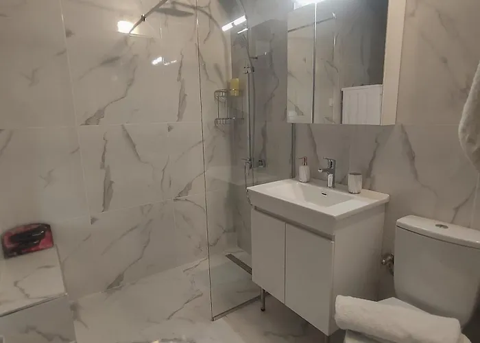 Kashmir Luxury Néos Marmarás