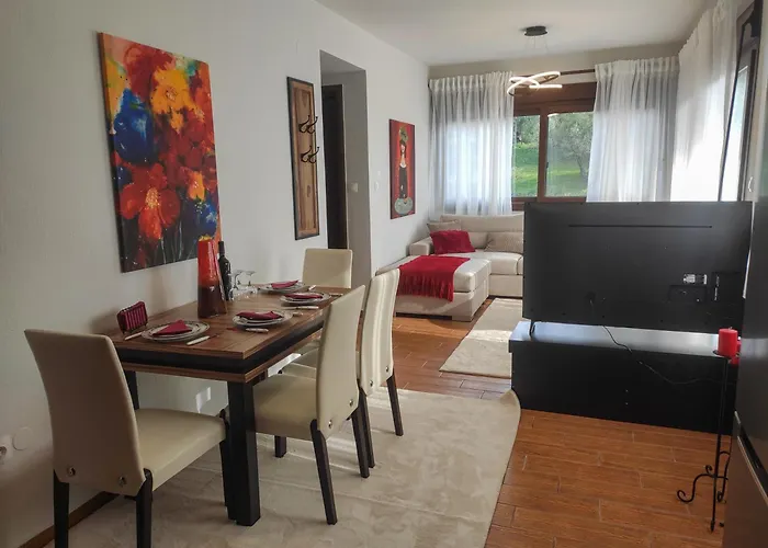 Kashmir Luxury Néos Marmarás